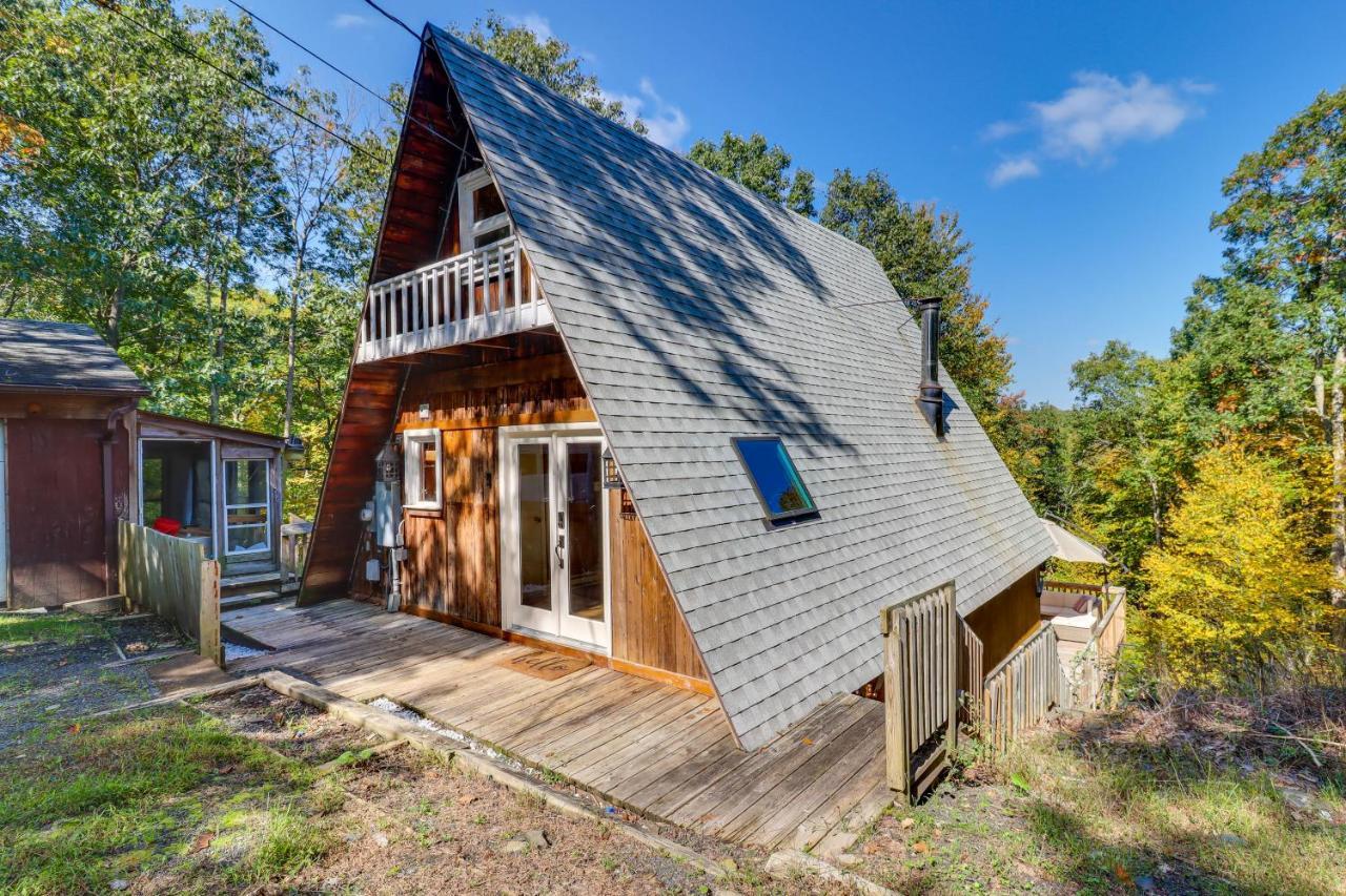 Secluded Pocono Getaway With Hot Tub And Sauna! * East Stroudsburg