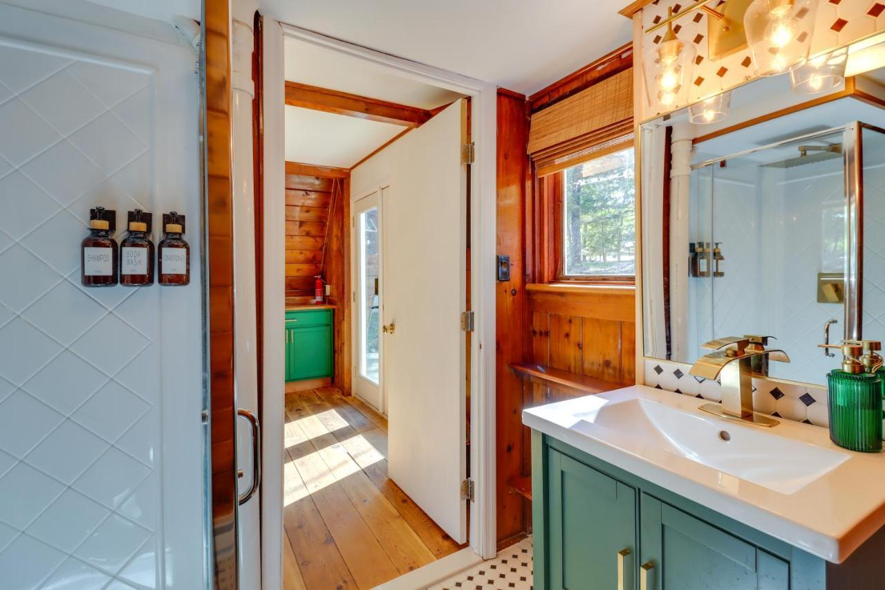 Holiday home Secluded Pocono Getaway With Hot Tub And Sauna!