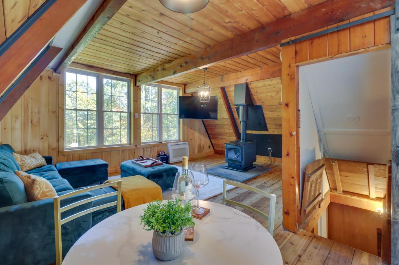 Secluded Pocono Getaway With Hot Tub And Sauna! *