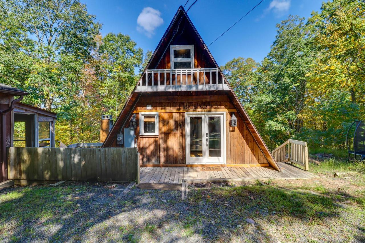 Holiday home Secluded Pocono Getaway With Hot Tub And Sauna!
